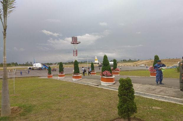 Bandara Silangit Resmi...