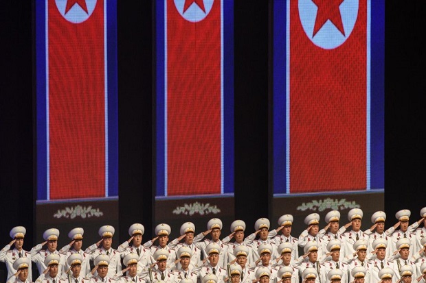 Korut Parade Militer...