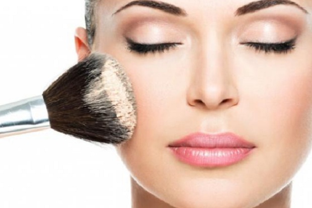 Make Up Bisa Bikin Wanita...