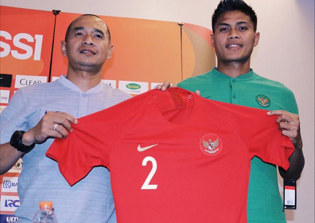 Timnas Perkenalkan Jersey...