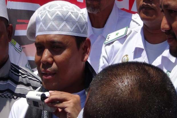Dituding Hina NU, Gus...