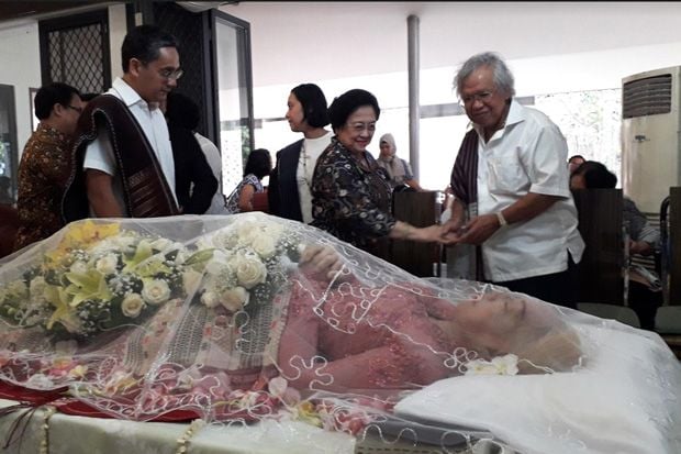 Melayat Istri Panda...