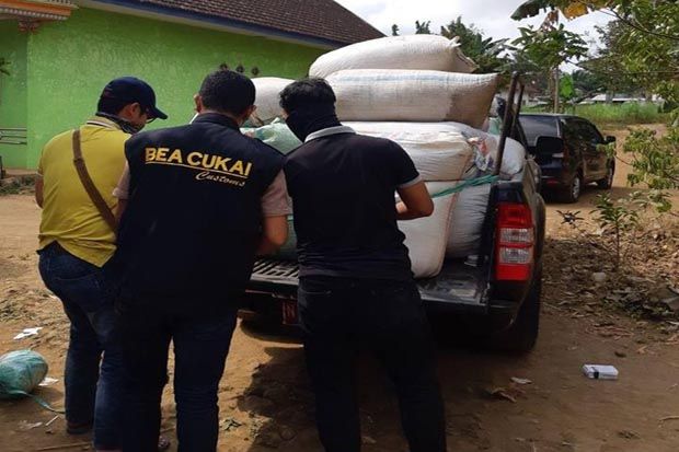 Rokok Ilegal di Gondanglegi...