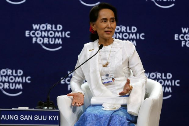 Suu Kyi Bela Vonis Penjara...
