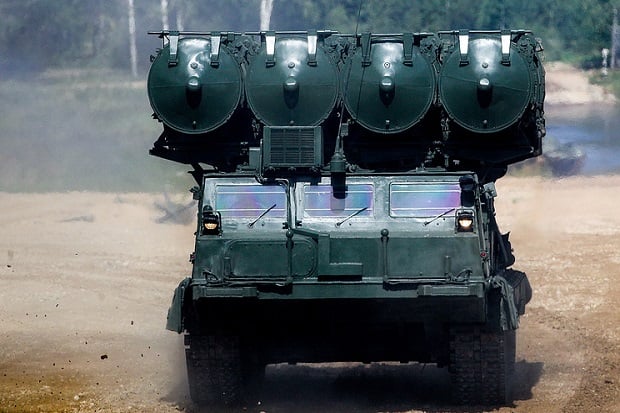 Rusia Kerahkan S-300...