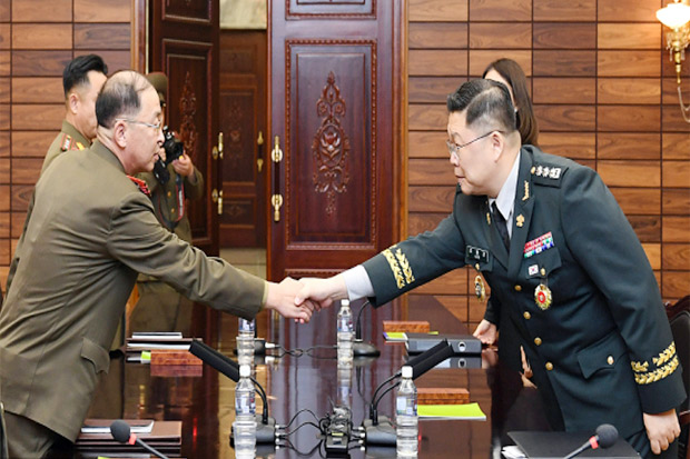 Duo Korea Lakukan Pembicaraan...