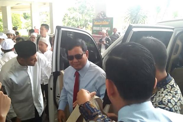 Prabowo dan Djoko Santoso...