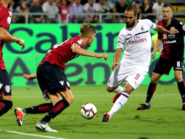 Gol Perdana Higuain...