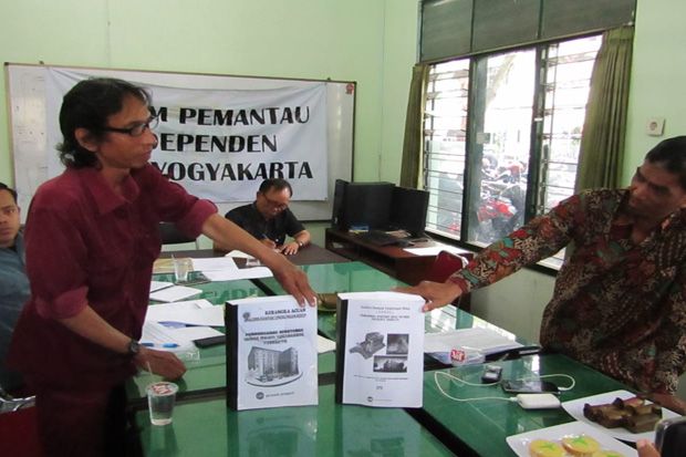 Warga Keluhkan Proyek...