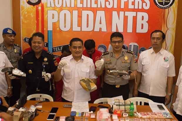 Bea Cukai Mataram Tangkap...