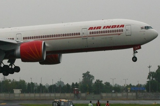 Pilot India Daratkan...