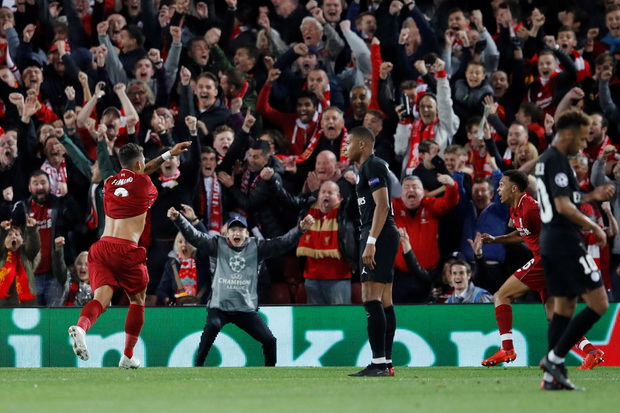 Gol Telat Firmino Bawa...