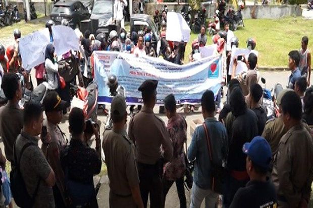 Tenaga Honorer di Pasangkayu...
