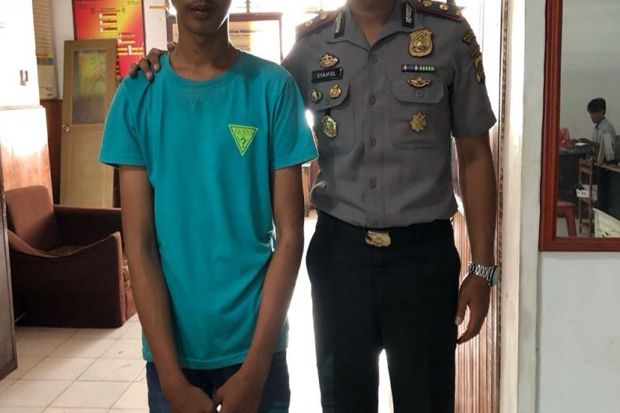 Curi HP di 20 Lokasi,...