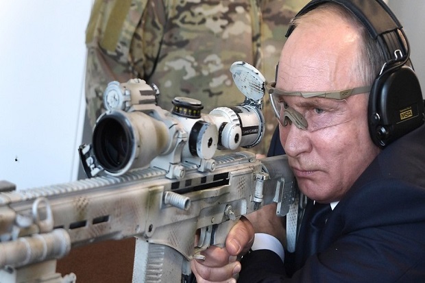 Putin Tes Senapan Terbaru...