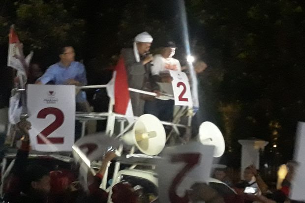 Pendukung Prabowo-Sandiaga...