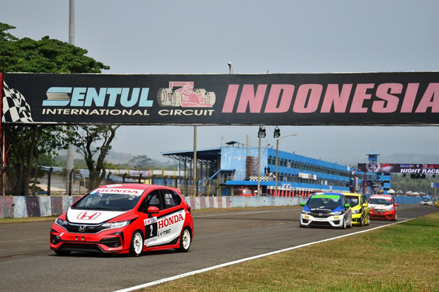 Seri ke-5 Honda Jazz...