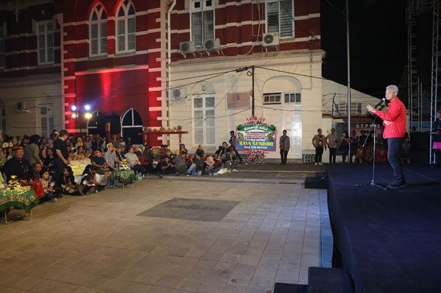 Kota Lama Butuh Ruh,...