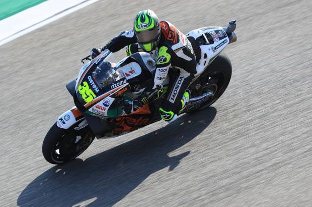 Crutchlow Tercepat di...