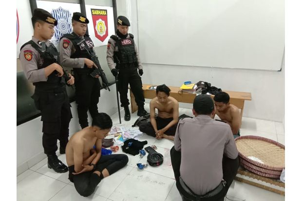 Polisi Gulung Sindikat...