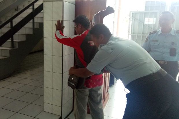 Petugas Jaga Gagalkan...