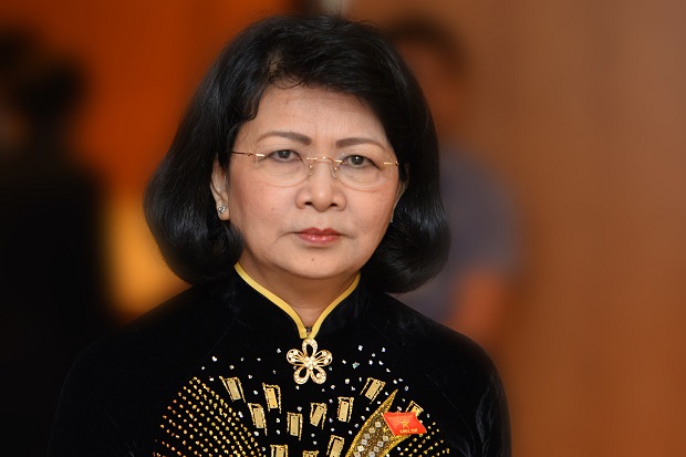 Pertama Dalam Sejarah,...