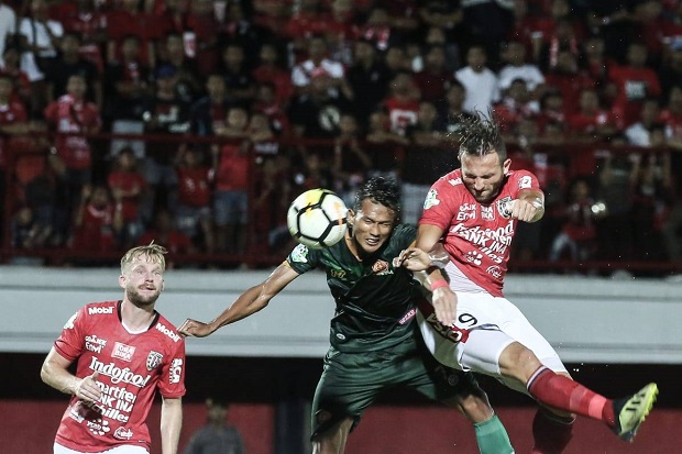 Imbang Lawan PS Tira,...