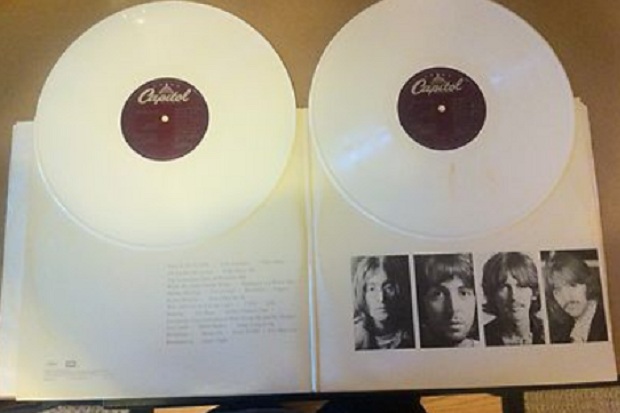 Album The White Milik...