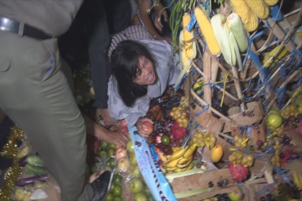 Berebut Tumpeng, Syukuran...