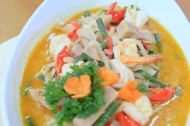 Menu Lezat Siang Ini:...
