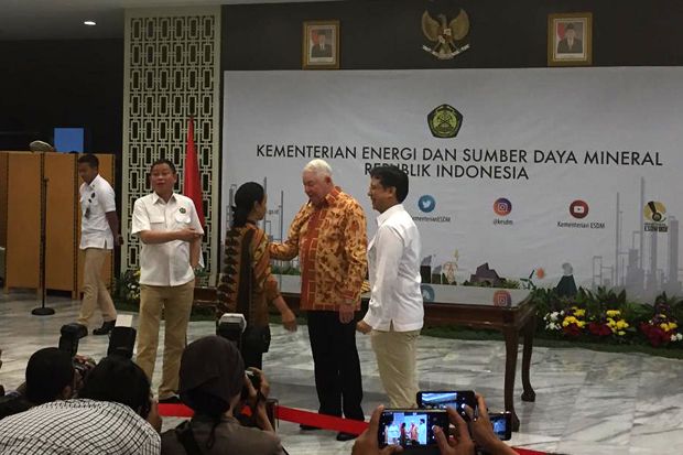 Perpanjang IUPK Freeport,...