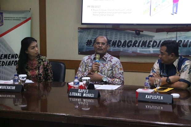 Kemendagri: PP tentang...