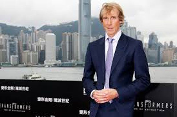 Michael Bay Masih Suka...