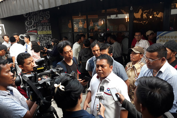 Pahala Sianturi: Isu...