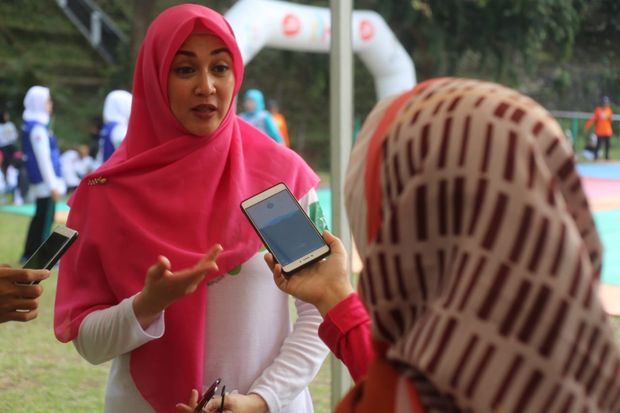 Dina Lorenza: POP Fatayat...