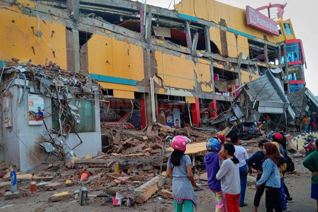 Bantu Korban Gempa,...
