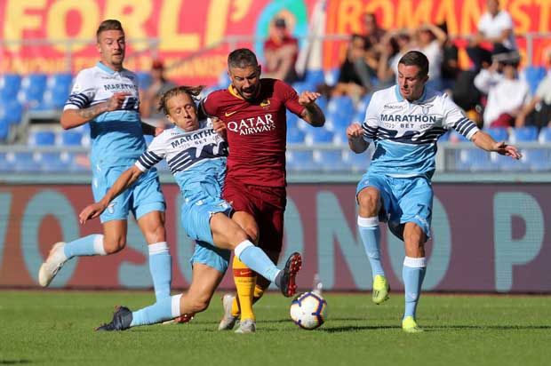 AS Roma Menangkan Derby...