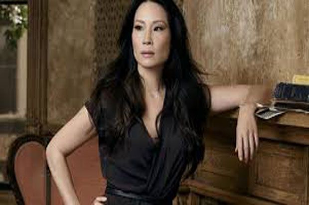 Lucy Liu, Aktris Pelukis...