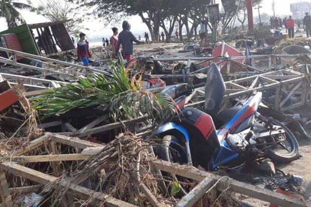 Akibat Gempa Sulteng,...