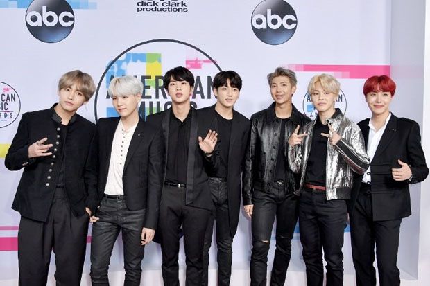 BTS Dinobatkan Sebagai...
