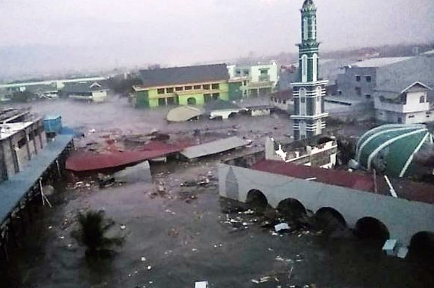 Ilmuwan: Bentuk Teluk...