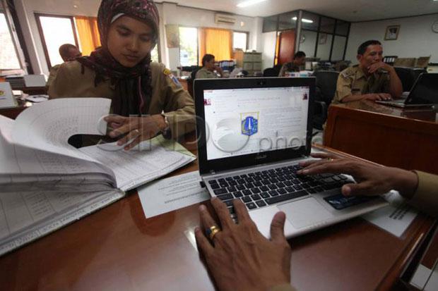 Pemkot Bekasi Evaluasi...