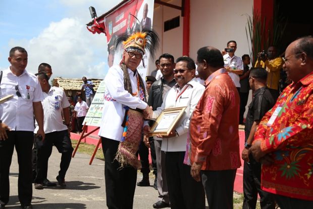 Mendagri Sebut Persatuan...