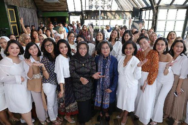 Kampanyekan Cantik melalui...
