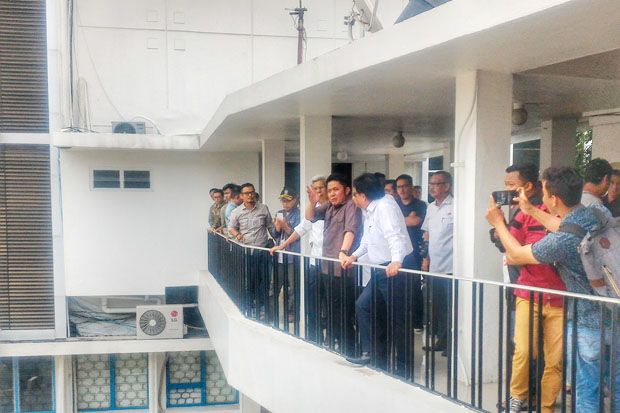Hari Pertama Bertugas,...