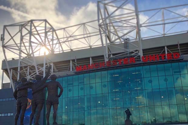 Susunan Pemain Manchester...