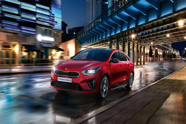 Kia Motors Bawa Model-Model...