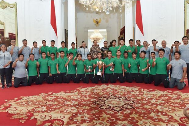 Jokowi Minta Timnas...