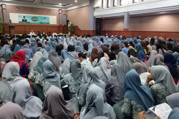 Pemuda Mamuju Lintas...