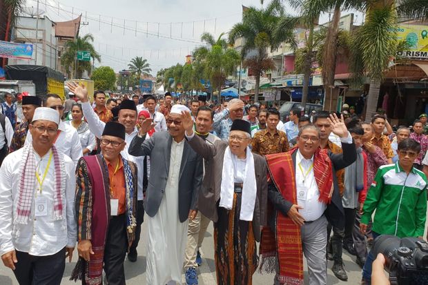 Kehangatan Warga Taput...